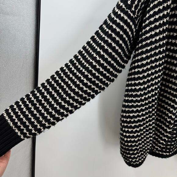 Michael Stars Chunky Cardigan Sweater L Black Cream Open Preppy Cozy Coastal - Picture 3 of 8